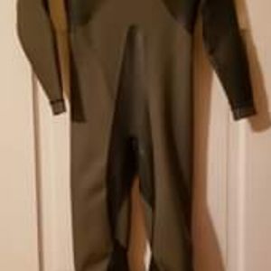 Wetsuit